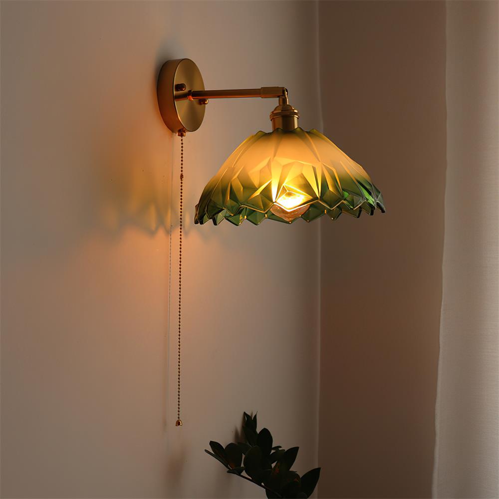 Wall Lamp Art Deco with Glass Shade and Pull Chain Switch