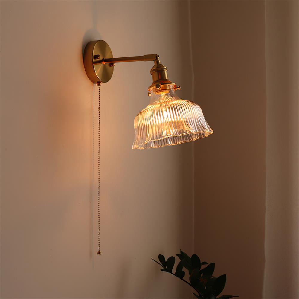 Wall Lamp Art Deco with Glass Shade and Pull Chain Switch