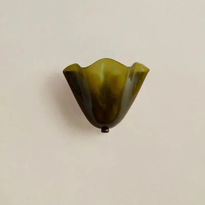 Wall Lamp Art Deco with Shell-Shaped Glass Shade