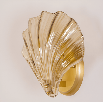 Wall Lamp Art Deco with Shell-Shaped Glass Shade and Brass Base