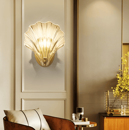 Wall Lamp Art Deco with Shell-Shaped Glass Shade and Brass Base