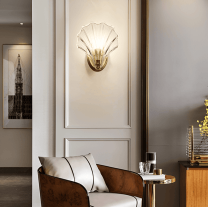 Wall Lamp Art Deco with Shell-Shaped Glass Shade and Brass Base