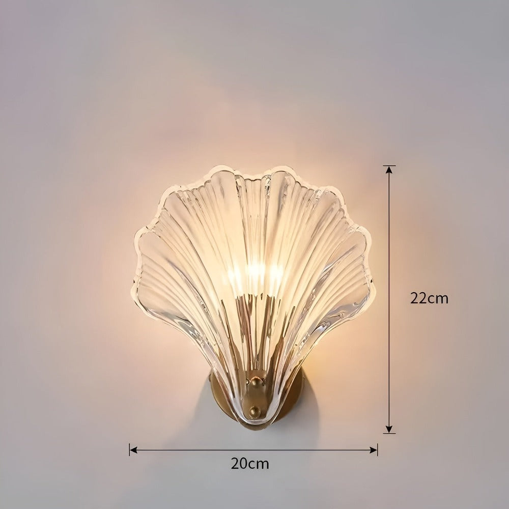 Wall Lamp Art Deco with Shell-Shaped Glass Shade and Brass Base