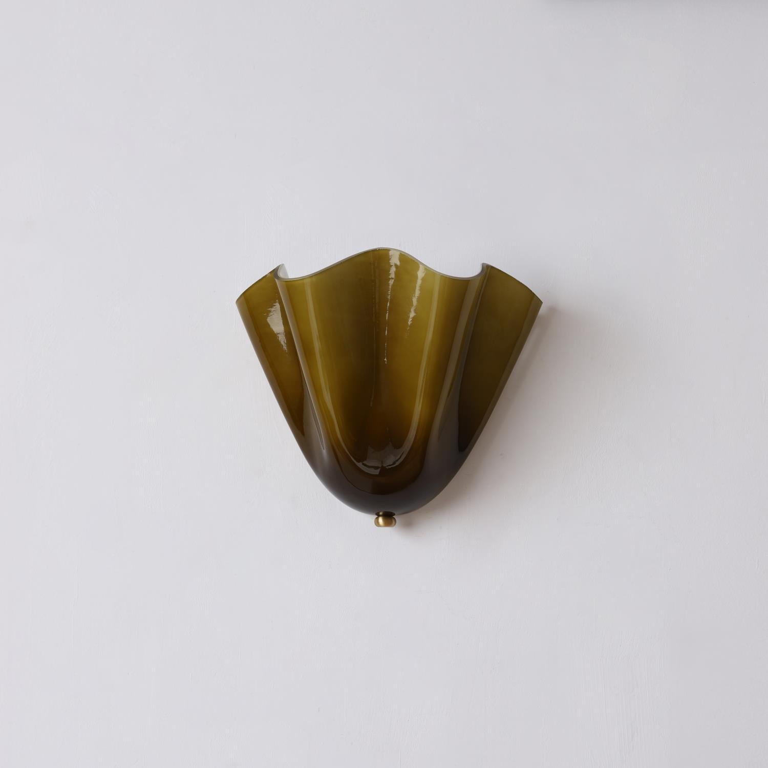Wall Lamp Art Deco with Wavy Glass Shade and Brass Fitting