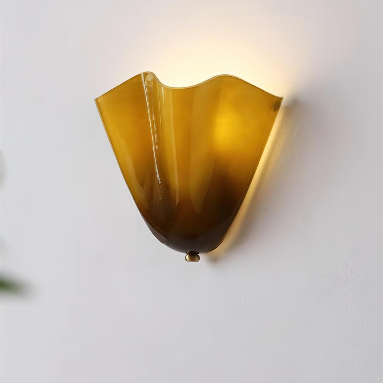 Wall Lamp Art Deco with Wavy Glass Shade and Brass Fitting