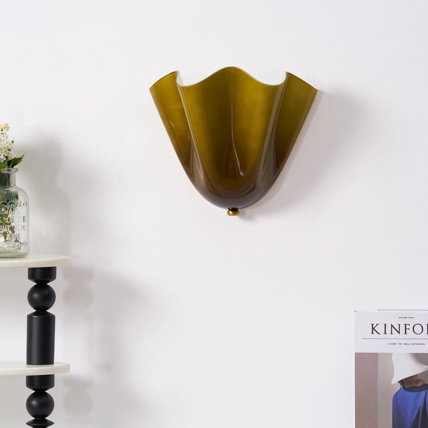Wall Lamp Art Deco with Wavy Glass Shade and Brass Fitting