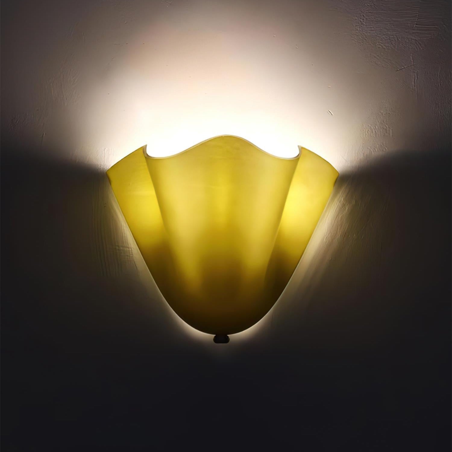 Wall Lamp Art Deco with Wavy Glass Shade and Brass Fitting