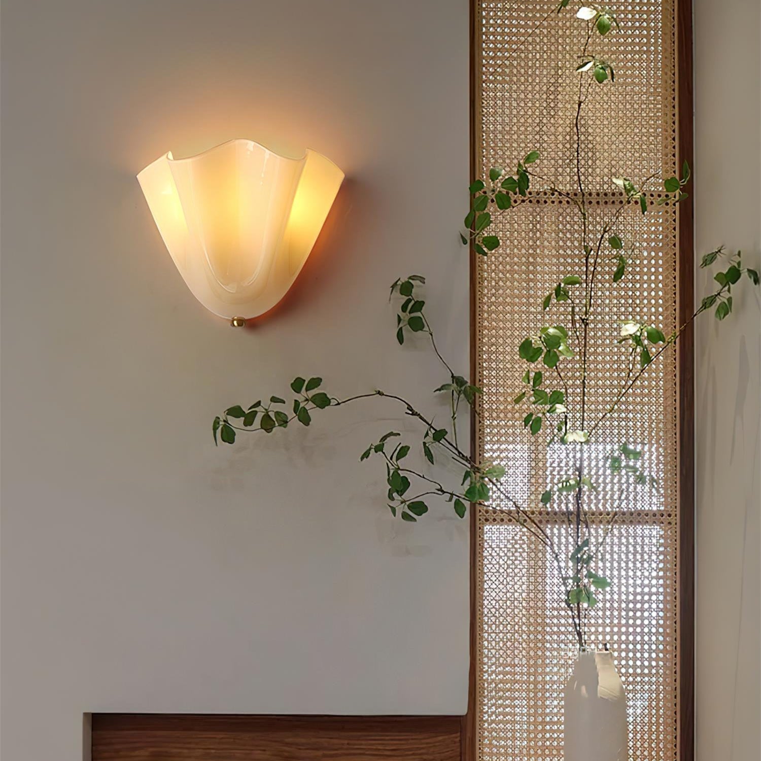 Wall Lamp Art Deco with Wavy Glass Shade and Brass Fitting