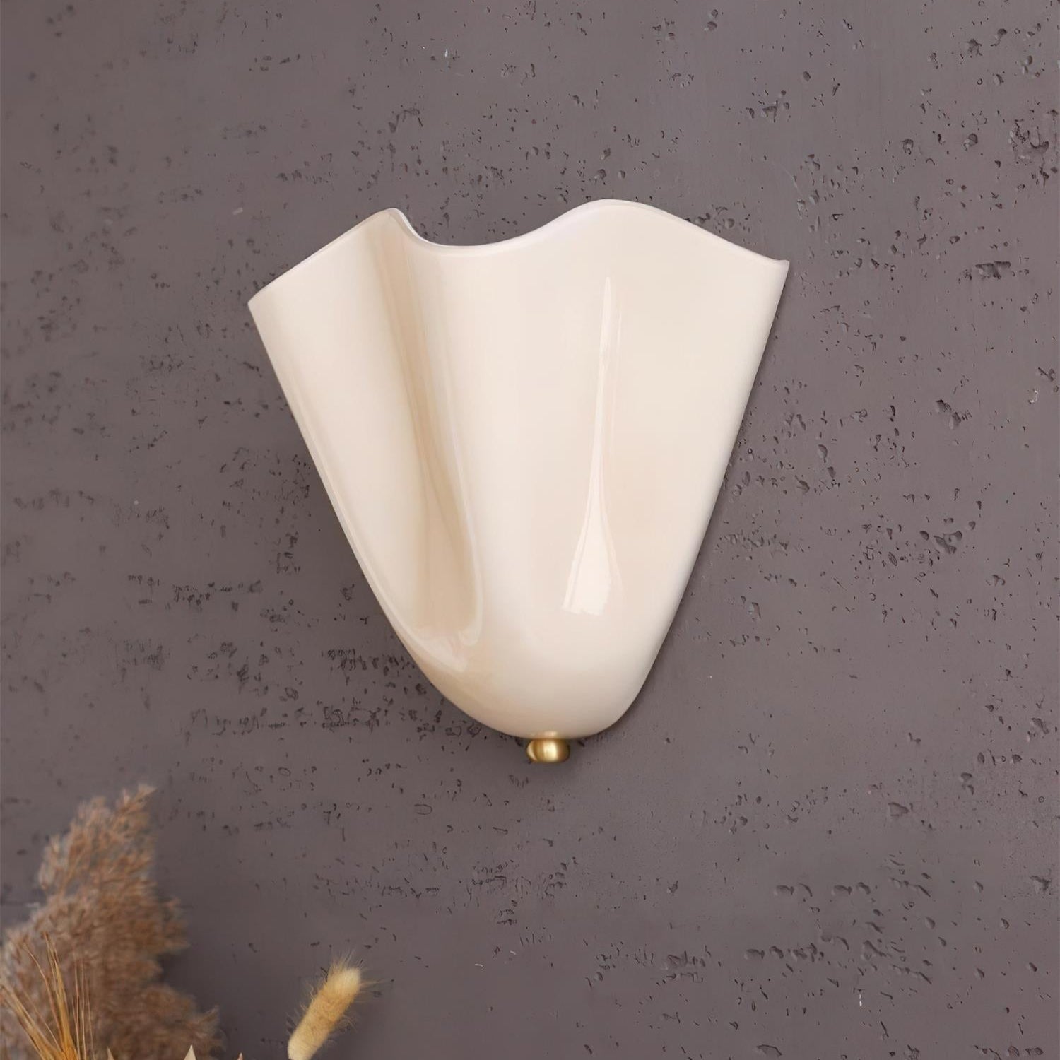Wall Lamp Art Deco with Wavy Glass Shade and Brass Fitting