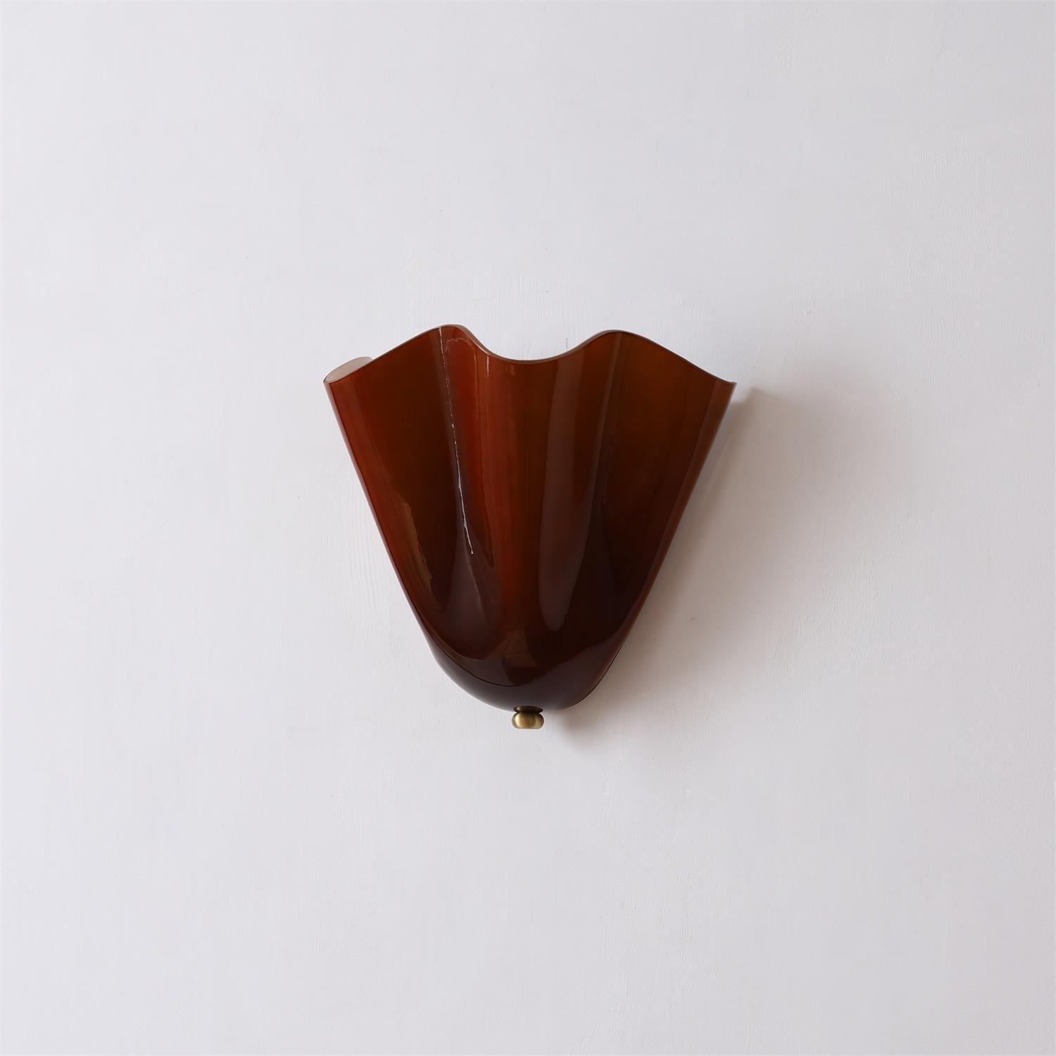 Wall Lamp Art Deco with Wavy Glass Shade and Brass Fitting