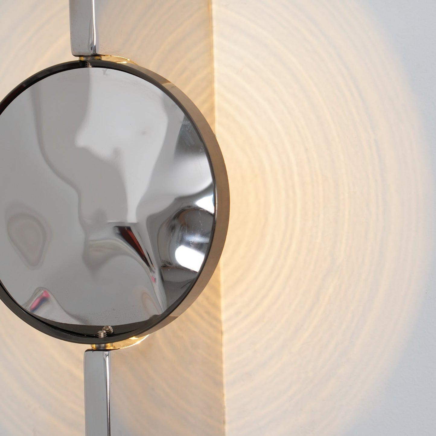 Wall Lamp Modern with Round Shade and Dramatic Light Shadow Effect