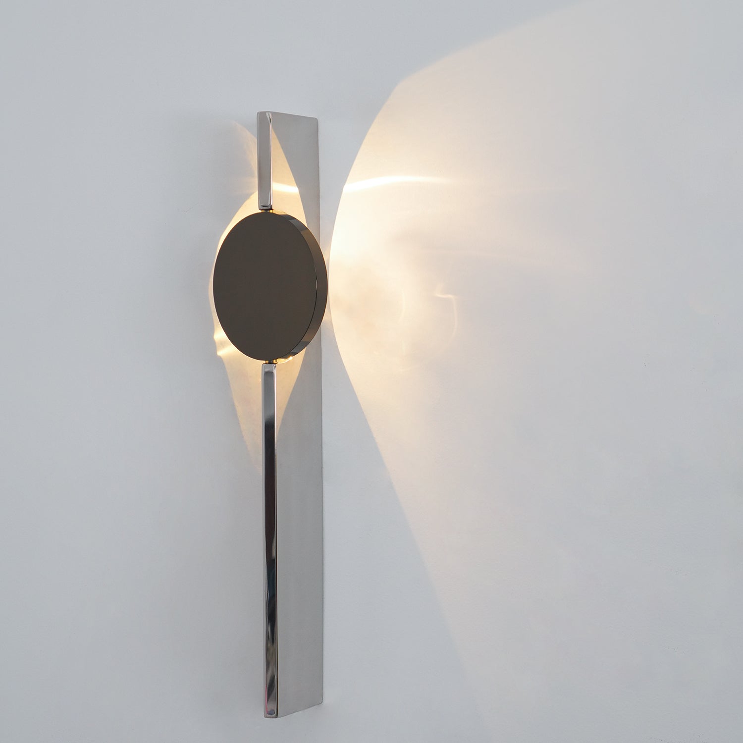 Wall Lamp Modern with Round Shade and Dramatic Light Shadow Effect